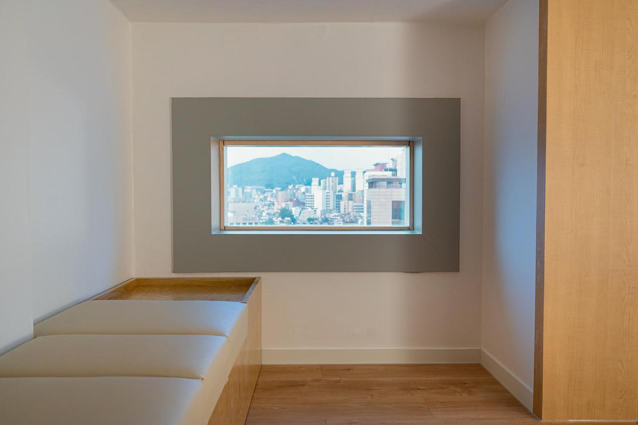 Aank Hotel Hongdae Seoul Bagian luar foto