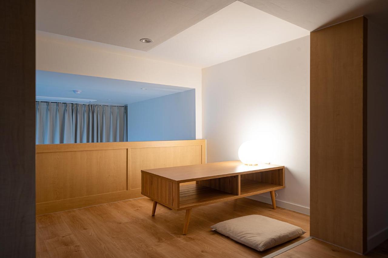 Aank Hotel Hongdae Seoul Bagian luar foto