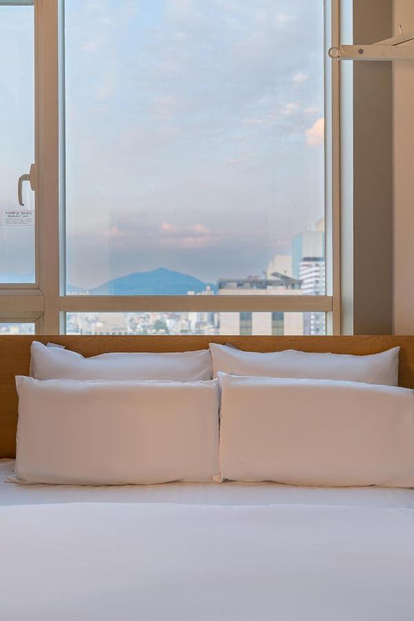 Aank Hotel Hongdae Seoul Bagian luar foto